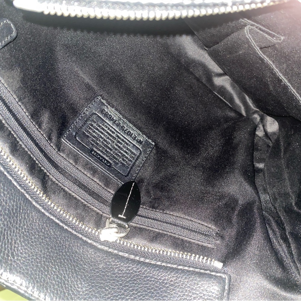 COACH Vintage Black Leather Tote Bag - Picture 3 of 3
